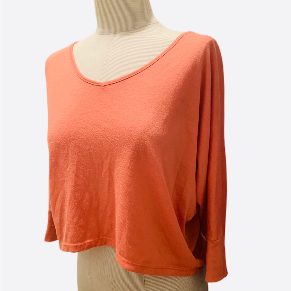 CUTE PEACH TOP ! 3/4 sleeve shirt SO COMFY